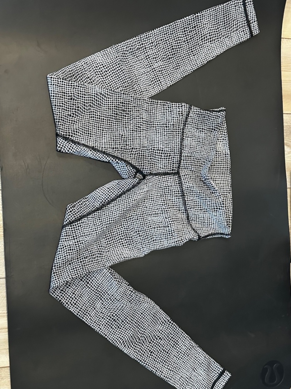 Lululemon Wunder Under Pants (Size 4)